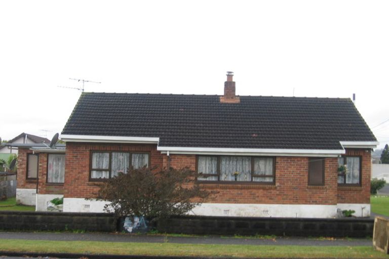 Photo of property in 4 King Edward Avenue, Papakura, 2110