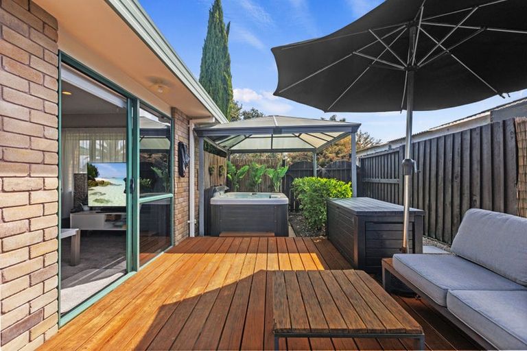 Photo of property in 21 Romana Crescent, Papamoa Beach, Papamoa, 3118