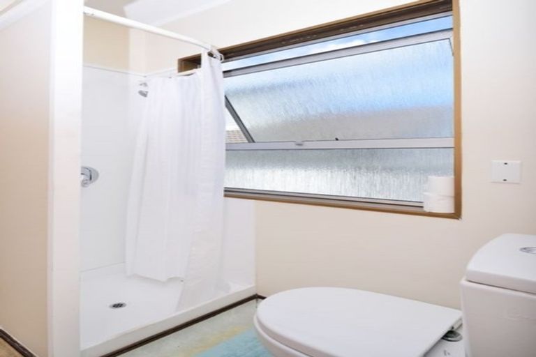 Photo of property in 3 Moera Place, Stanmore Bay, Whangaparaoa, 0932