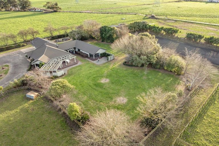 Photo of property in 11 Mckenzie Settlement Road, Kairanga, Palmerston North, 4475
