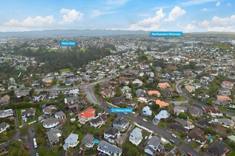 Photo of property in 11 Matisse Drive, West Harbour, Auckland, 0618