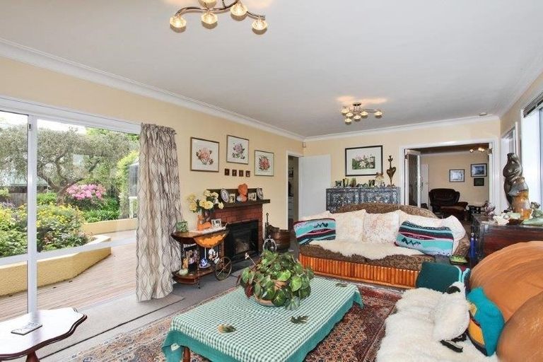 Photo of property in 222 Yaldhurst Road, Avonhead, Christchurch, 8042