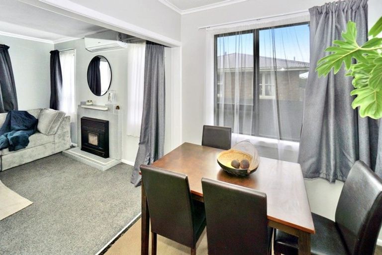 Photo of property in 12 Lee Street, Te Puke, 3119