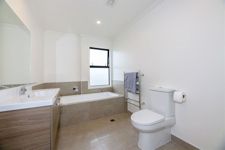 Photo of property in 20 Kanuka Road, Hobsonville, Auckland, 0616