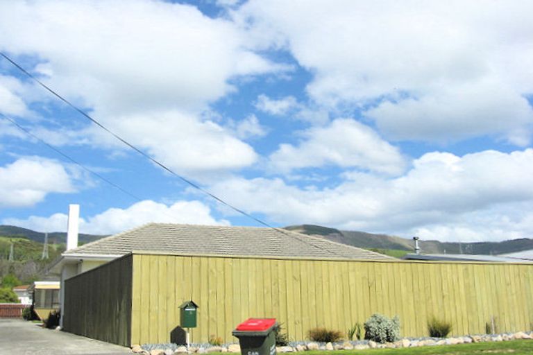 Photo of property in 5 Willow Avenue, Stoke, Nelson, 7011
