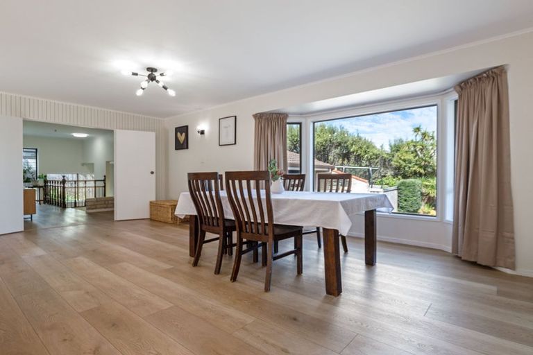 Photo of property in 8 Deodar Place, Totara Heights, Auckland, 2105
