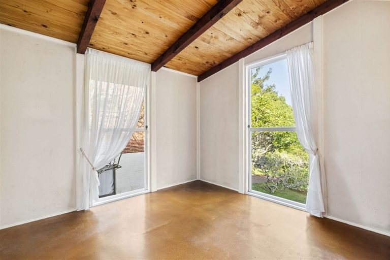 Photo of property in 6 Penton Road, Stanmore Bay, Whangaparaoa, 0932