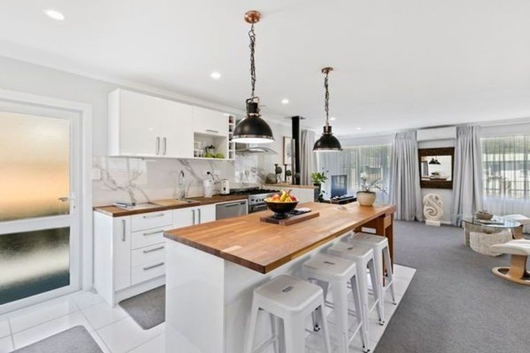 Photo of property in 60 Konini Street, Wainuiomata, Lower Hutt, 5014