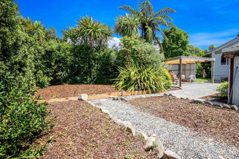 Photo of property in 75 Peel Street, Westport, 7825