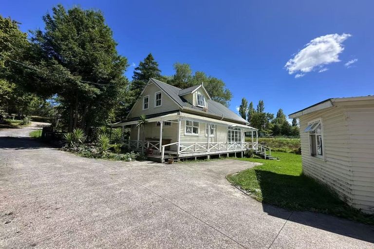 Photo of property in 112 Postman Road, Dairy Flat, Albany, 0794