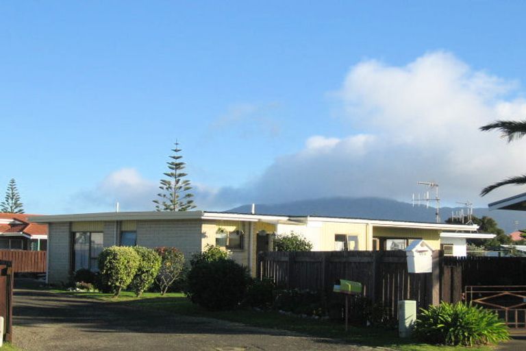 Photo of property in 49b Olive Terrace, Paraparaumu Beach, Paraparaumu, 5032