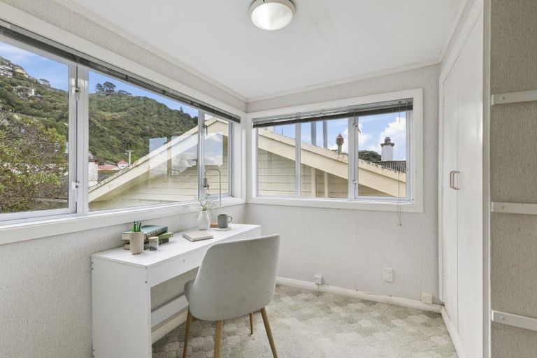 Photo of property in 230 Queens Drive, Lyall Bay, Wellington, 6022
