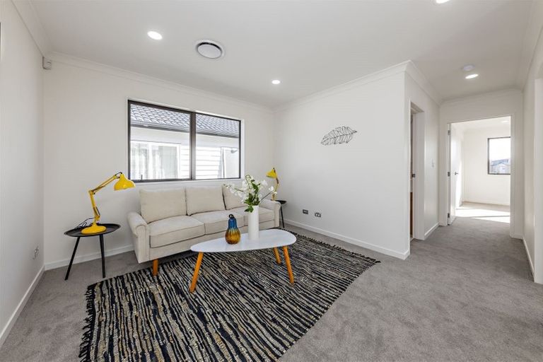 Photo of property in 57 Hikuawa Road, Flat Bush, Auckland, 2019