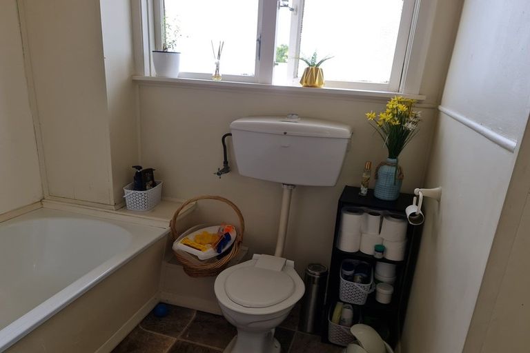 Photo of property in 22- 24 Bentham Street, Westport, 7825