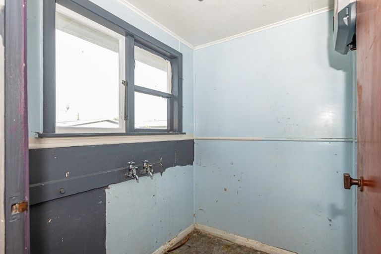 Photo of property in 10 Bristol Crescent, Roslyn, Palmerston North, 4414