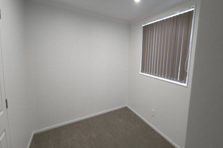 Photo of property in 8 Nykki Place, Papakura, 2110