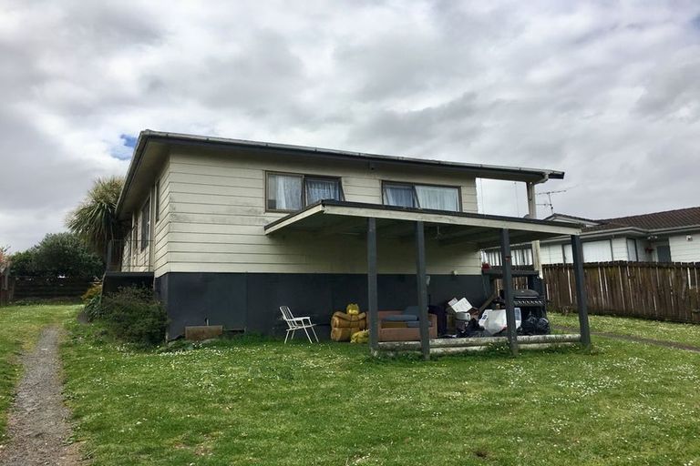 Photo of property in 43 Sharland Avenue, Manurewa, Auckland, 2102