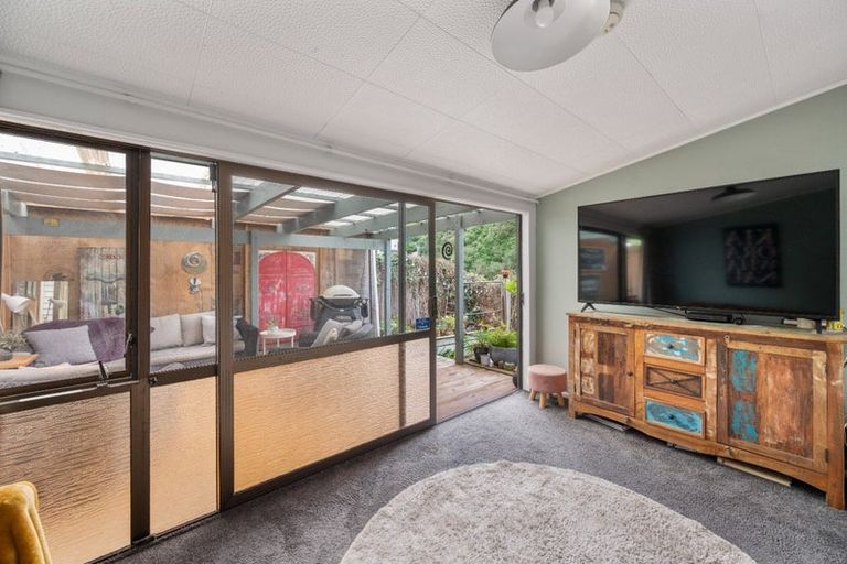 Photo of property in 49 Faraday Street, Hospital Hill, Napier, 4110