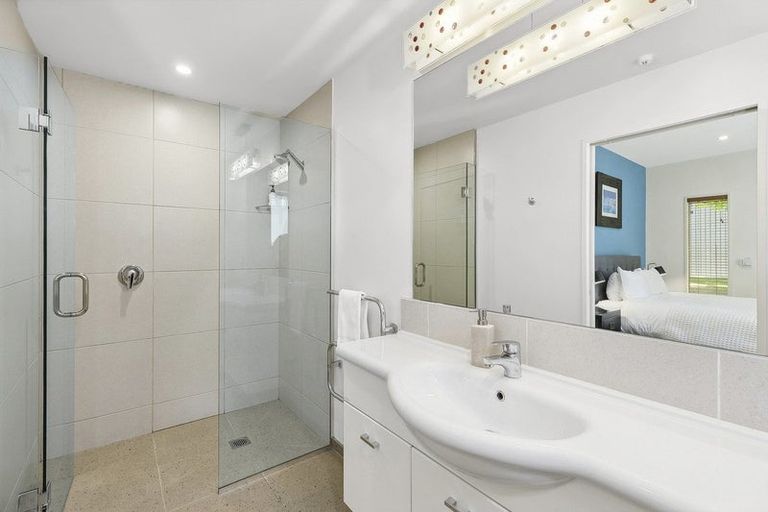 Photo of property in Maple Lodge, 56 Halliday Road, Wanaka, 9382