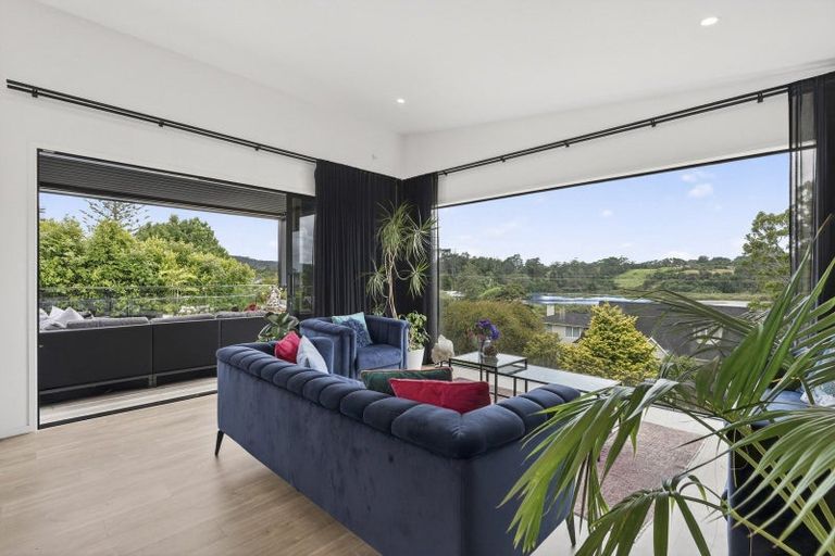 Photo of property in 115 Kaipara Portage Road, Riverhead, 0820