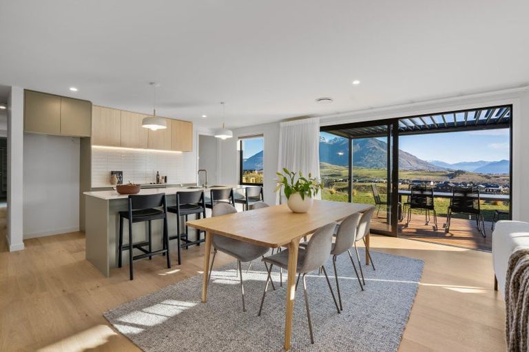 Photo of property in 101 Spur Ridge Rise, Jacks Point, 9371