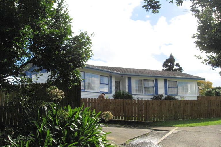 Photo of property in 22 Manapouri Place, Pakuranga Heights, Auckland, 2010