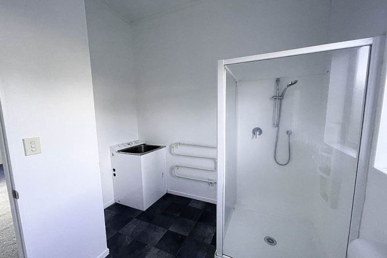 Photo of property in 127 Lancaster Road, Beach Haven, Auckland, 0626