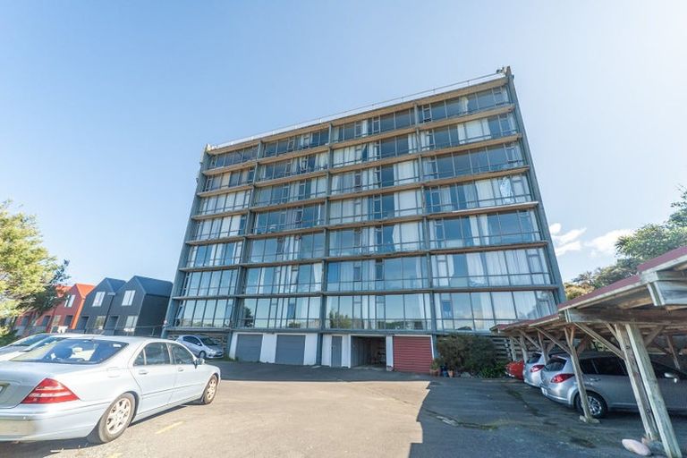 Photo of property in Mccallister Heights, 381u3 Adelaide Road, Newtown, Wellington, 6021