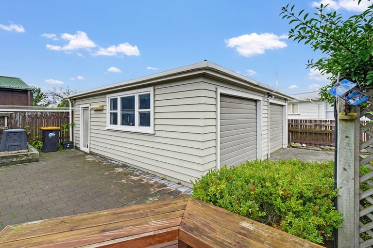Photo of property in 32 Langley Avenue, Milson, Palmerston North, 4414