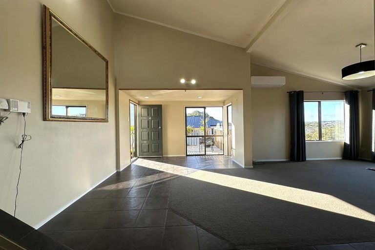 Photo of property in 141 Colwill Road, Massey, Auckland, 0614