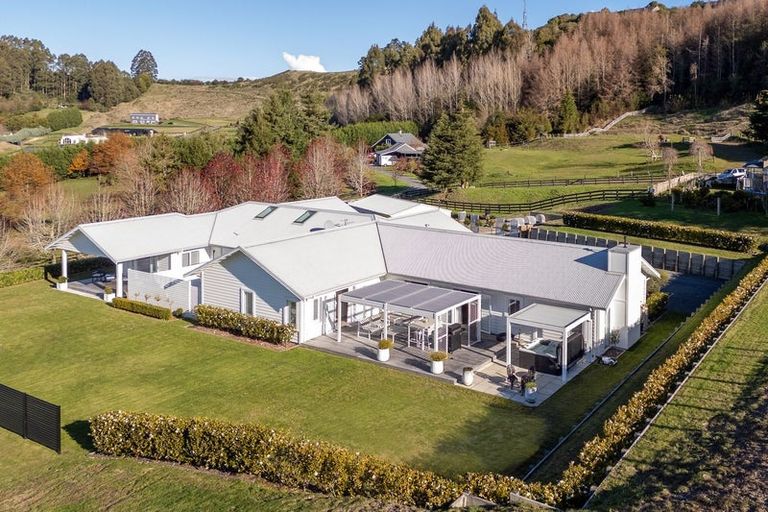 Photo of property in 2/21 Highland Drive, Acacia Bay, Taupo, 3385