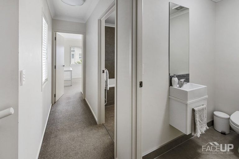 Photo of property in 10 Toheroa Street, Hobsonville, Auckland, 0616