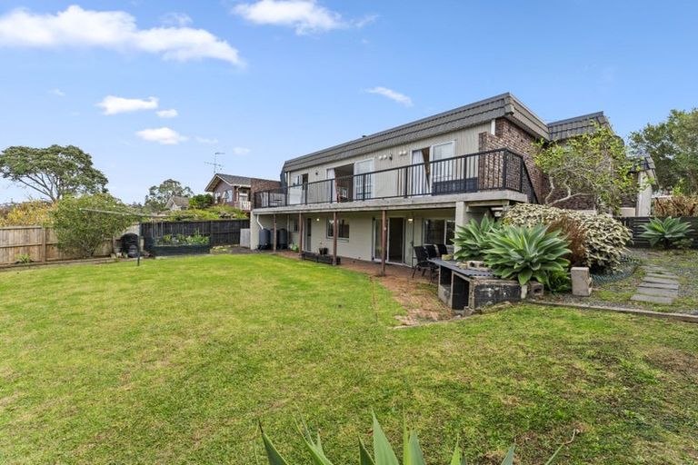 Photo of property in 5 Stapleford Crescent, Browns Bay, Auckland, 0630