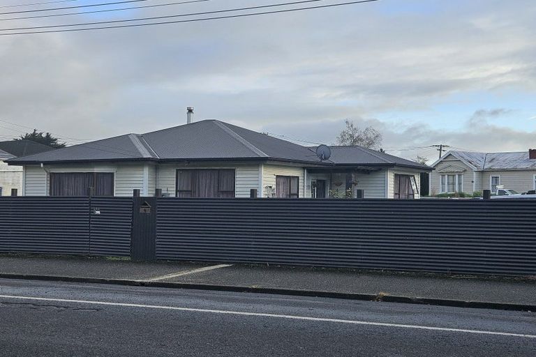 Photo of property in 4 Main Road, Clinton, 9534
