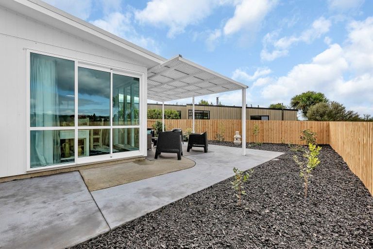 Photo of property in 16 Riverglen Road, Waipu, 0510