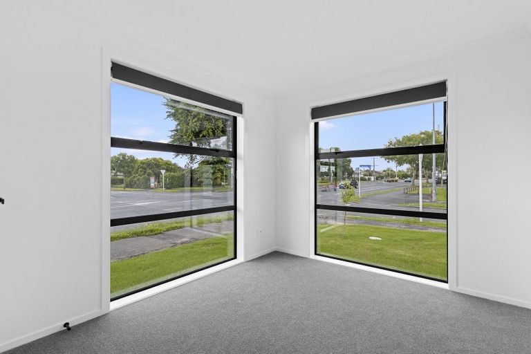 Photo of property in 2u1 Searancke Place, Fairfield, Hamilton, 3214
