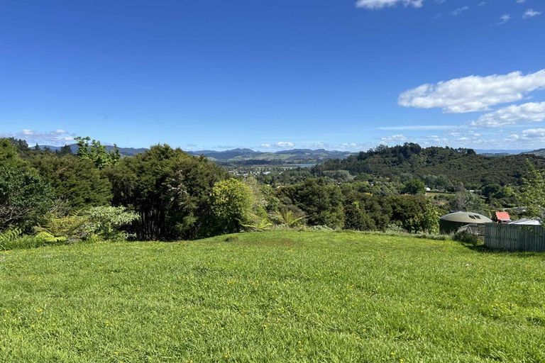 Photo of property in 353 Bellville Drive, Coromandel, 3506