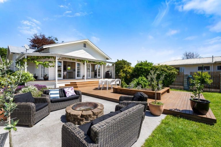 Photo of property in 3 Moeller Street, Taradale, Napier, 4112
