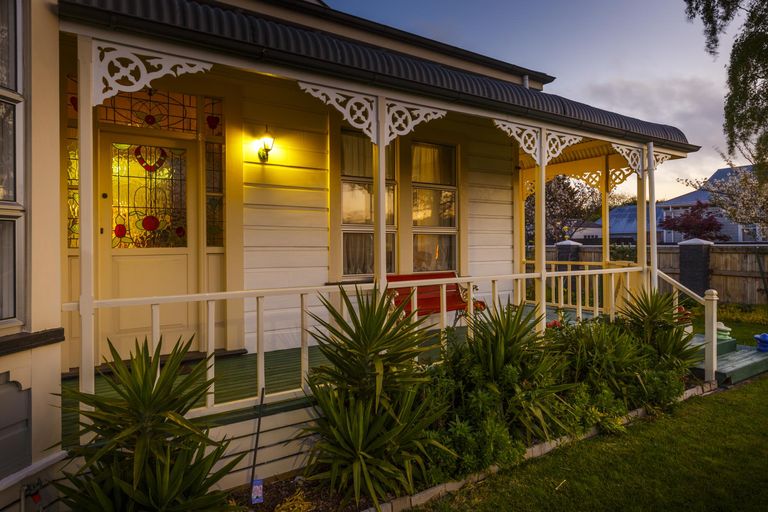 Photo of property in 1 Bryant Street, Takaro, Palmerston North, 4412