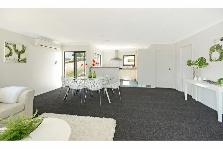 Photo of property in 20 Stephanie Close, Glenfield, Auckland, 0629