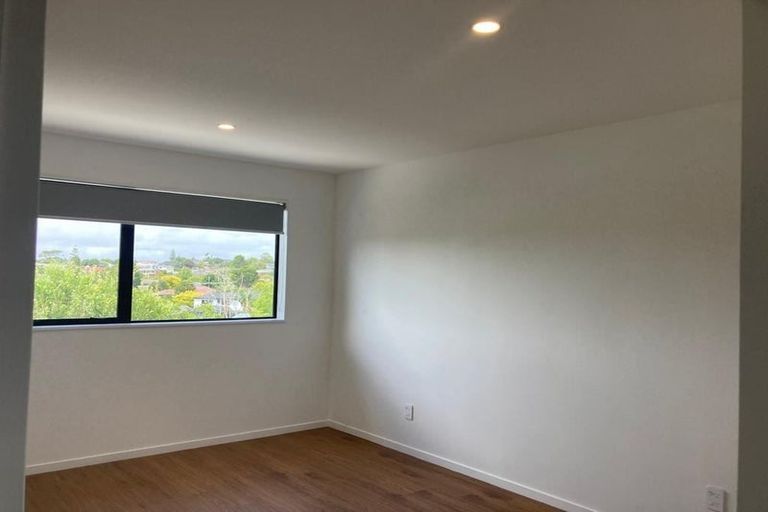 Photo of property in 38 Greenhill Crescent, Pakuranga, Auckland, 2010