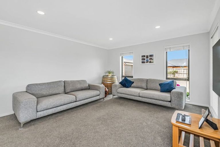 Photo of property in 1 Lloyds Close, Rolleston, 7614