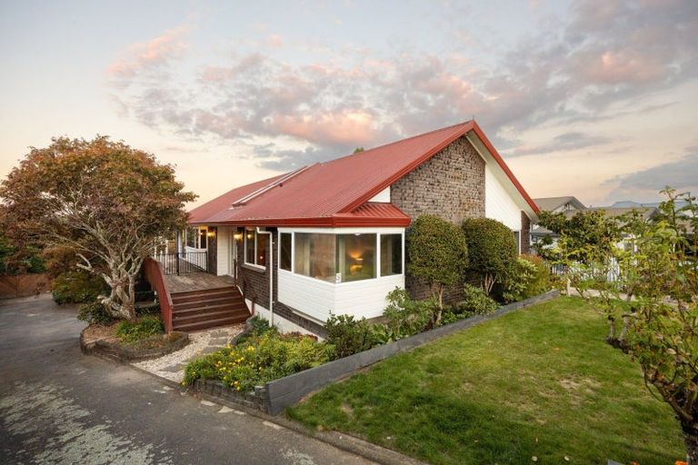 Photo of property in 11 Houhere Place, Pukete, Hamilton, 3200