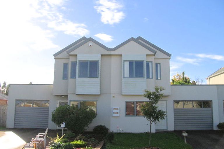 Photo of property in 15 Kona Crescent, Henderson, Auckland, 0610