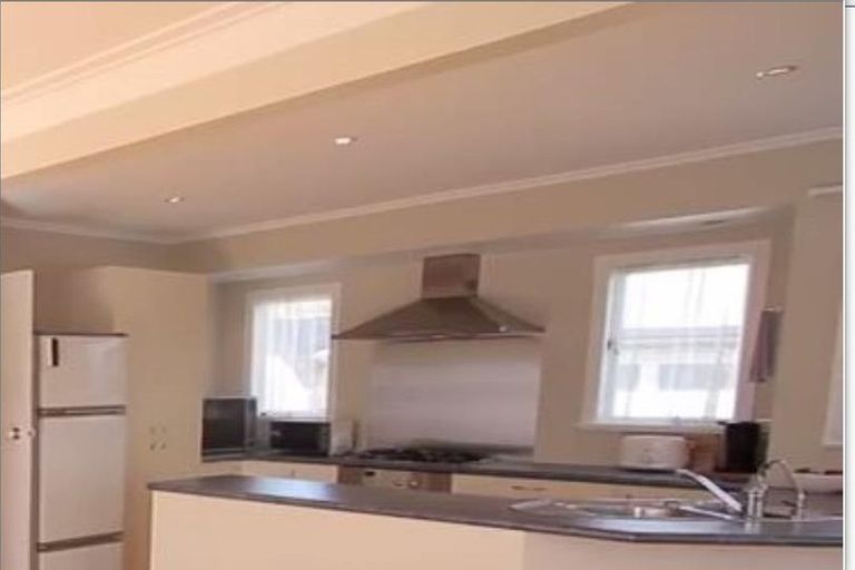 Photo of property in 191 Birkdale Road, Birkdale, Auckland, 0626