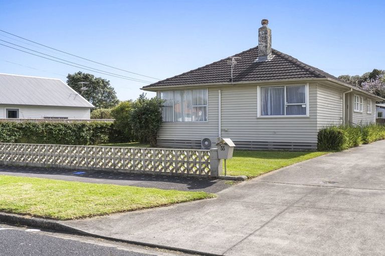 Photo of property in 55 Lismore Street, Merrilands, New Plymouth, 4312