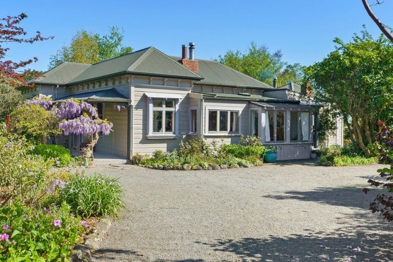 Photo of property in 81 Hautere Cross Road, Te Horo, Otaki, 5582