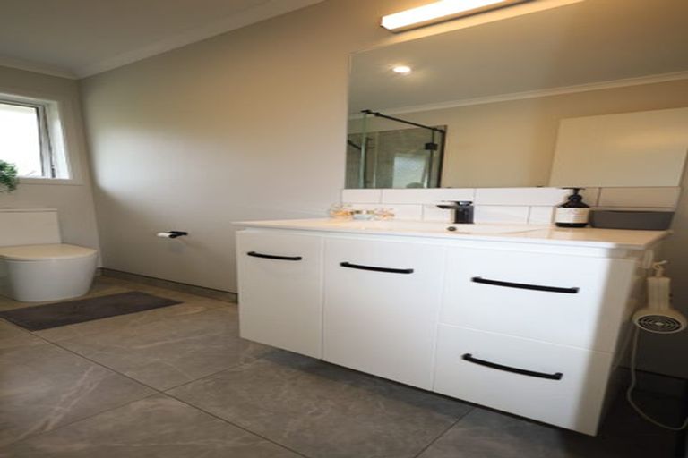 Photo of property in 4 Kihona Rise, Pyes Pa, Tauranga, 3112