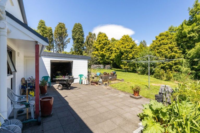 Photo of property in 1298 Egmont Road, Egmont Village, Inglewood, 4386