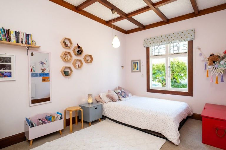 Photo of property in 42 Simla Terrace, Hospital Hill, Napier, 4110